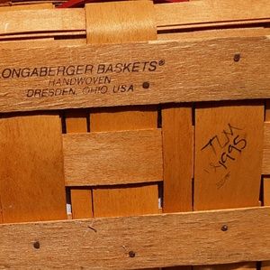 1995 Precious Treasures Basket with liner, plastic